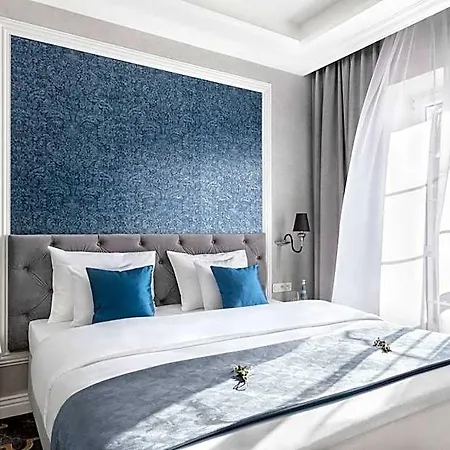 Merci Boutique Hotel 3*