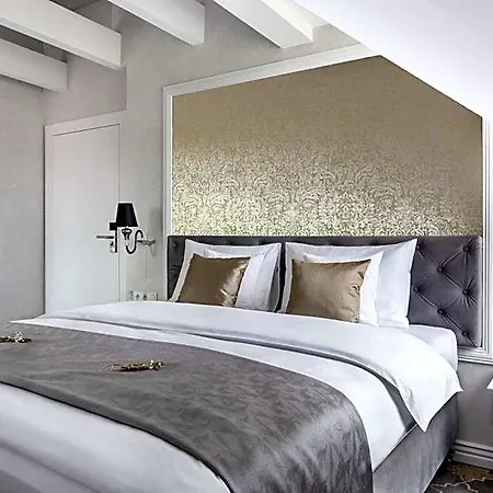 Merci Boutique Hotel 3*
