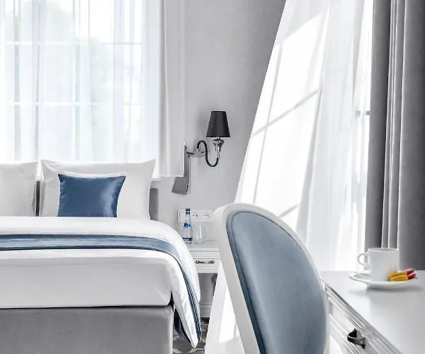 Merci Boutique Hotel 3*